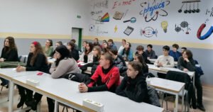 Treća gimnazija u Sarajevu ustupila laboratorije i učenicima drugih škola