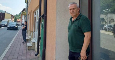 Midhat se nakon 32 godine boravka u Švedskoj vratio u rodni grad