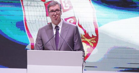 Vučić: I grobovi naši borit će se protiv ustaša
