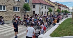 Stotinu mališana na biciklijadi ulicama Tomislavgrada