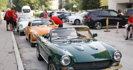 Četvrti Međunarodni oldtimer cabrio skup: Više od 40 četvorotočkaša danas u Sarajevu