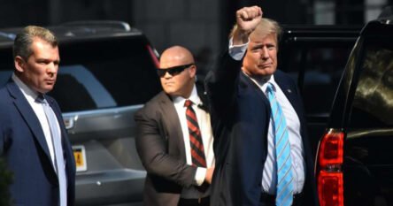 Donald Trump optužen u istrazi o povjerljivim dokumentima
