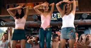 Sjećate se bizarnog hita iz 2002? Evo kako djevojke iz grupe Las Ketchup izgledaju danas