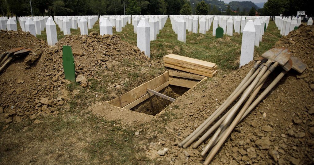 potočari mezar genocid srebrenica