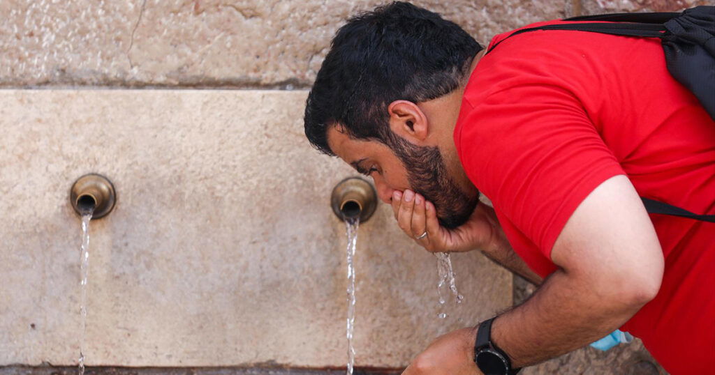 Udruženja: Voda za piće u Evropi kontaminirana je trifluorsirćenom kiselinom