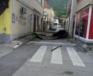 Nevrijeme koje je pogodilo općinu Travnik prouzročilo brojne materijalne štete