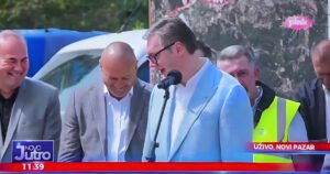 Vučić se obrukao u Novom Pazaru, spomenuo je muftiju na potpuno pogrešan način