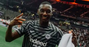 Eintracht glatko dobio ponudu PSG tešku 80 miliona eura
