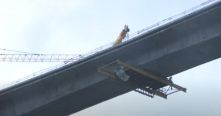 Na mjestu puknuća mosta Počitelj postavljena korpa, oglasili su se iz Autocesta FBiH