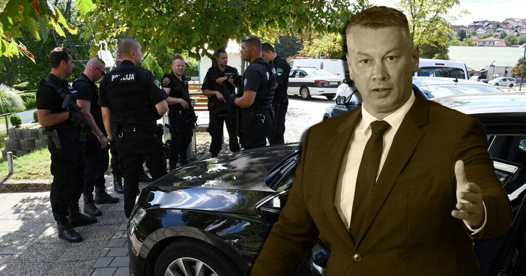 Gradačac: Očevid na policijskom automobilu na koji je pucao Nermin Sulejmanović nešić