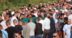 Stotine ljudi na dženazi ubijenoj Nizami Hećimović