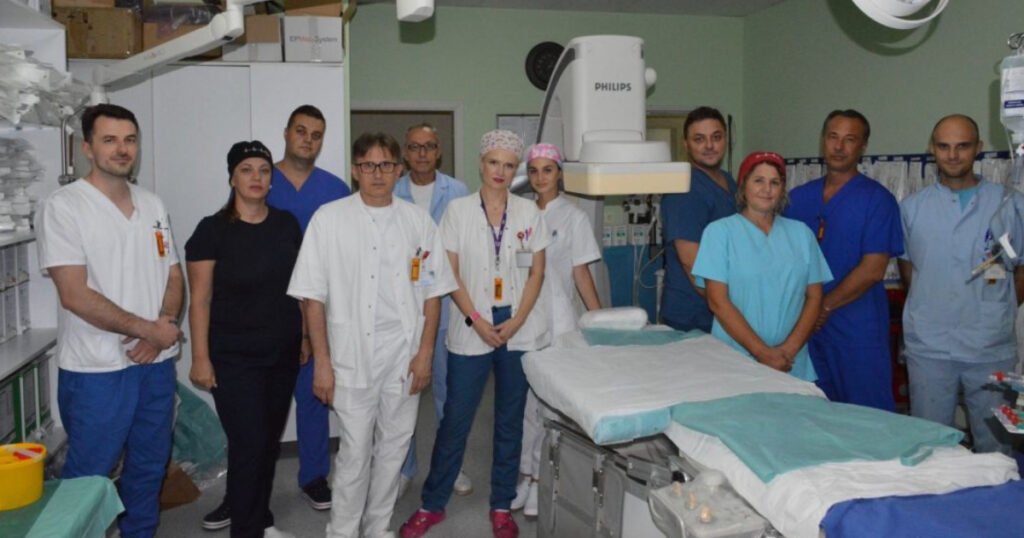 Ljekari na UKC Tuzla uradili prvu implantaciju aortne valvule