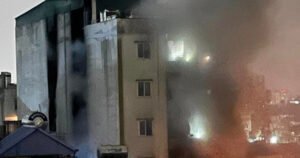 Požar zahvatio stambenu zgradu: “Desetine je mrtvih, spašeno je oko 70 ljudi”