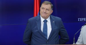 Dodik: Podržat ću Vučića, iako on mene nije