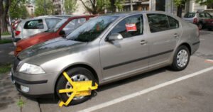 Još jedan grad u BiH od danas stavlja “lisice” na automobile bez plaćenog parkinga