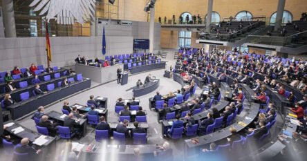 Iz Bundestaga stiglo oštro upozorenje za Dodika zbog naredbe da se uhapsi Schmidt