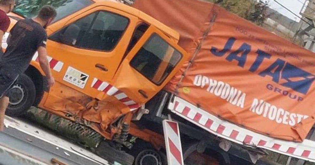 Više osoba povrijeđeno: Autom se zabio u vozilo ophodnje autocesta