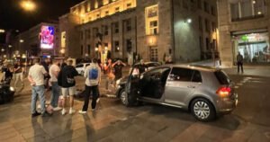 Automobilom srušio semafor u centru Sarajeva