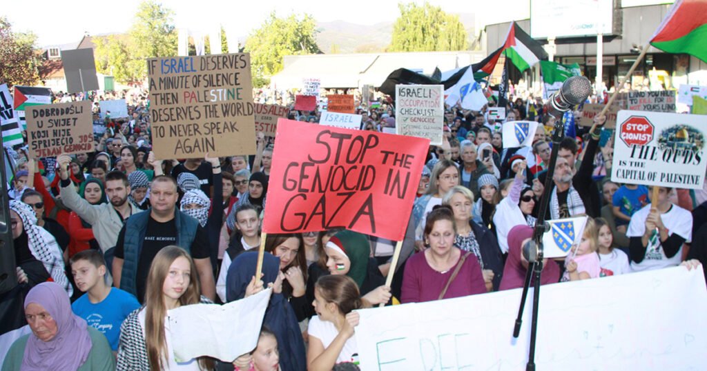 Više hiljada Zeničana sa mirnog protesta poslalo poruke podrške Palestini