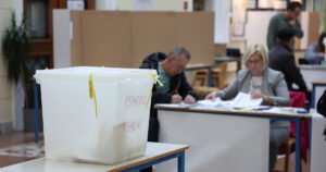 Do 15 sati na birališta u Starom Gradu izašlo malo više od 21 posto građana