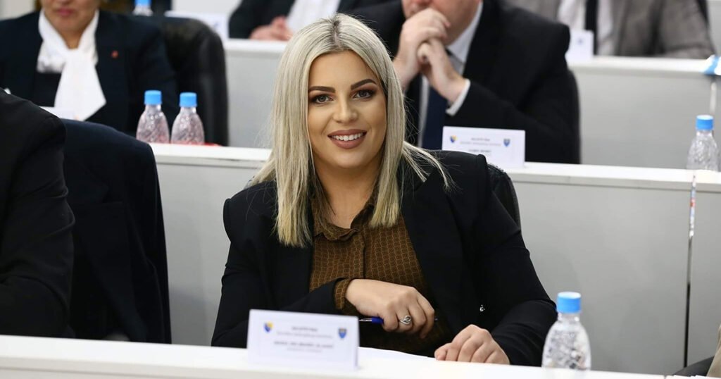 Naida Delibašić-Alagić “preletjela” u vladajuću koaliciju