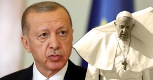 Erdogan poslao poruku papi Franji u vezi stradanja ljudi u Gazi, spominje “sramotu”