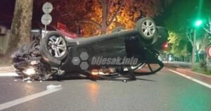 U udesu povrijeđeno četvoro 19-godišnjaka, vozač Mercedesa napustio mjesto nesreće