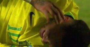 Teško povrijeđeni Neymar uplakan iznesen s terena, sezona mu je gotova