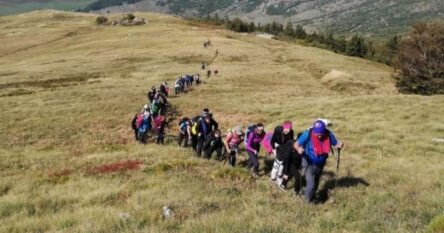Oko 300 planinara iz BiH i Hrvatske sudjelovalo na ovogodišnjima Danima Cincara