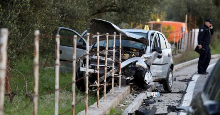 Krš i lom: Auto smrskano na autocesti i težak lančani sudar šest automobila