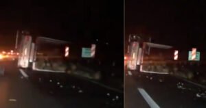 Nesreća na autoputu kod Sarajeva: Prevrnuo se kamion s prikolicom punom drva