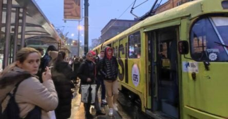 Pretučen vozač u sarajevskom tramvaju, napadač pobjegao
