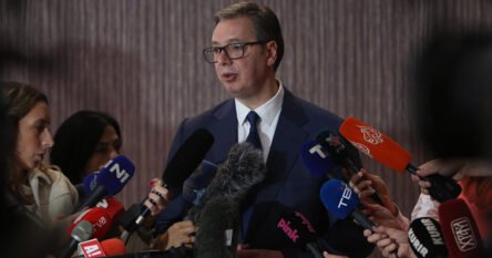 Opozicija u Srbiji o “najprljavijoj” kampanji dosad, Vučić lobira za SNS