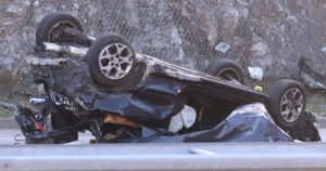 Dvije teške nesreće u par minuta: Dvoje mrtvih, automobil potpuno uništen