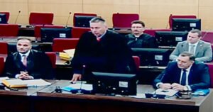 Dodik psovao u sudnici: Isključi, je.o to
