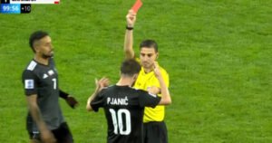 Miralem Pjanić u jednoj minuti dobio dva žuta kartona, klub mu ispao iz Lige prvaka