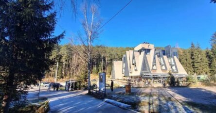 Tradicionalni novogodišnji uspon na vrh Trebevića 1. januara