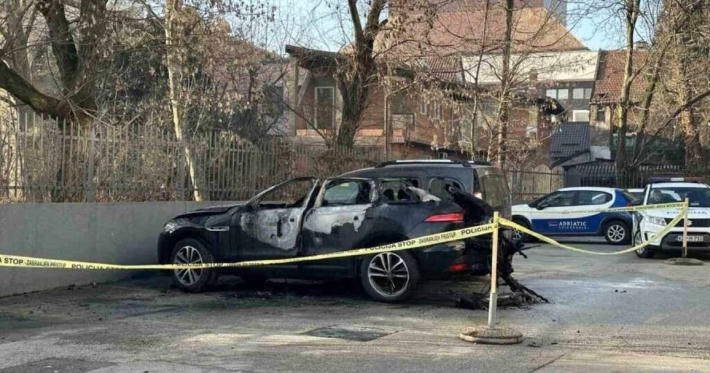 Na parkingu hotela izgorio skupocjeni Jaguar, oštećen i Renault
