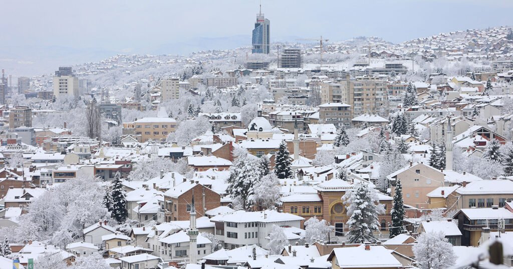 Sarajevo pod snježnim pokrivačem, zimska služba KJKP “Rad” na terenu