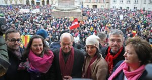 Nakon uznemirujućeg sastanka desničara i nacista na ulice Berlina izašlo hiljade ljudi
