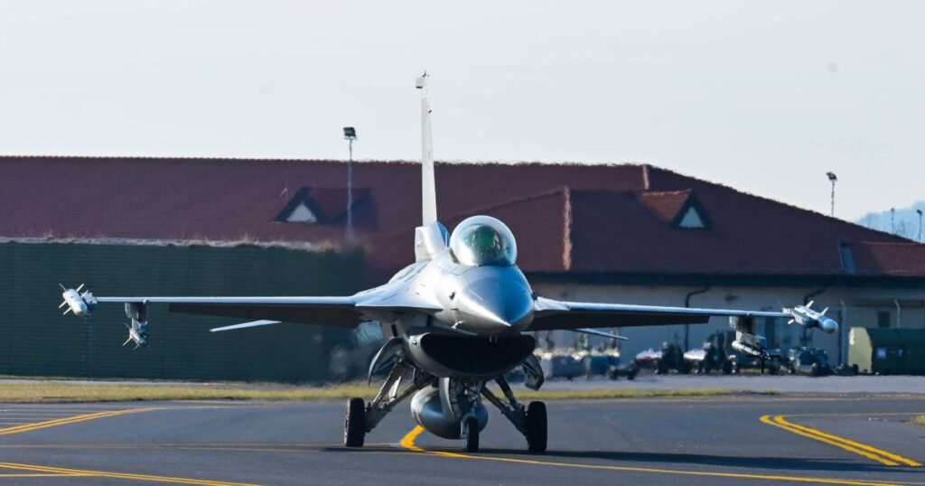 Vojna vježba avijacije SAD-a i OSBiH: Dva borbena aviona F-16 preletjela BiH