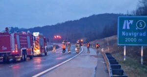 Troje poginulih u nesreći na autocesti u Hrvatskoj, 12 je povrijeđenih