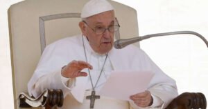 Papa Franjo prebačen u bolnicu 