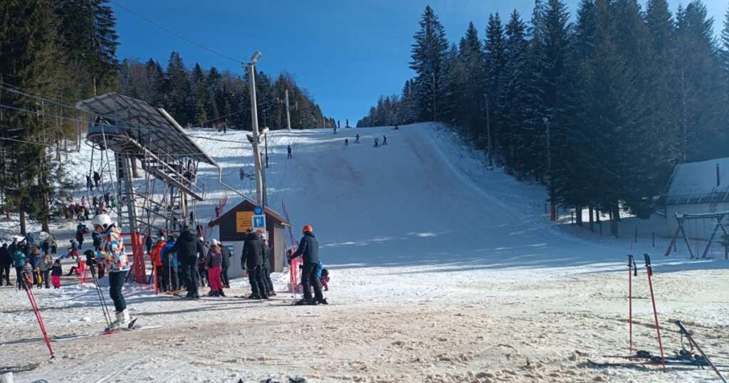 Ski centar “Ponijeri” skijašku sezonu otvara besplatnim skijanjem i novim ski liftom