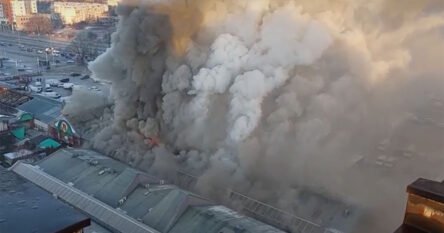 U Beogradu gori tržni centar, veliki požar gasi veliki broj vatrogasaca