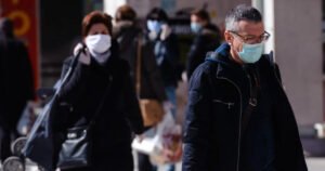 U Španiji vraćaju zaštitne maske, u Hrvatskoj od korone za mjesec dana umrlo skoro 200 ljudi