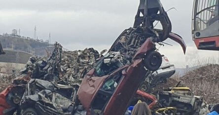 Policija u Zenici uništila čak 29 vozila oduzetih od “divljih vozača”