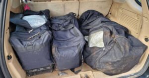 Granična policija BiH u tri velike putne torbe otkrila 40 kilograma droge