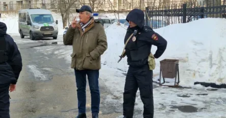 Ruske vlasti uhapsile novinara Sergeja Sokolova, urednika Novaje Gazete