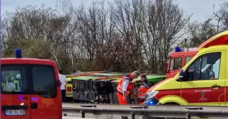 Ponovo se na autocesti u Njemačkoj prevrnuo autobus, više od 20 je povrijeđenih